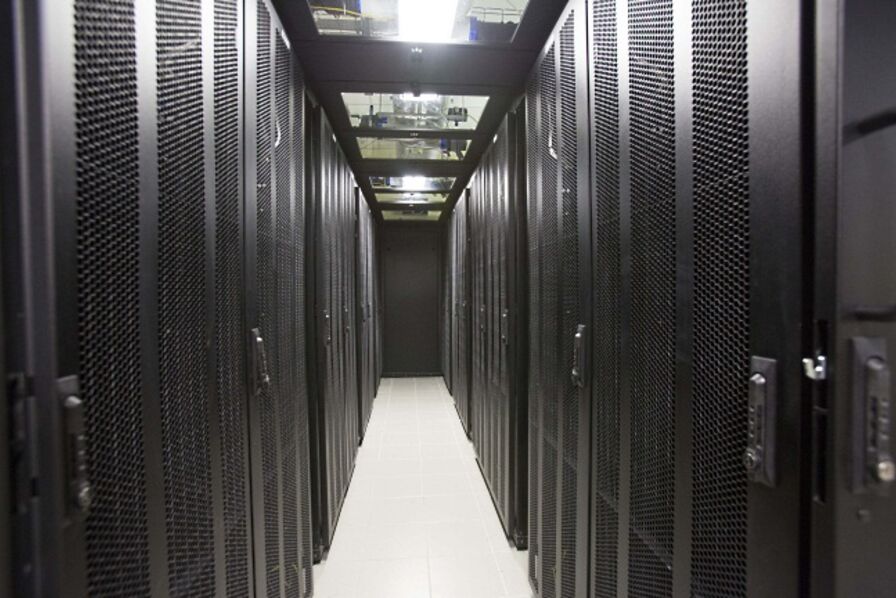 Datacenter & Cloud Aurocore